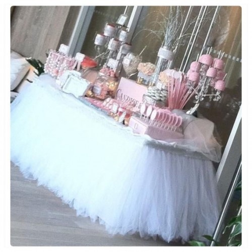 Jupe de table en tulle blanc