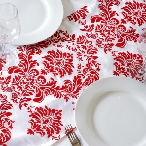 Chemin de table baroque rouge et blanc